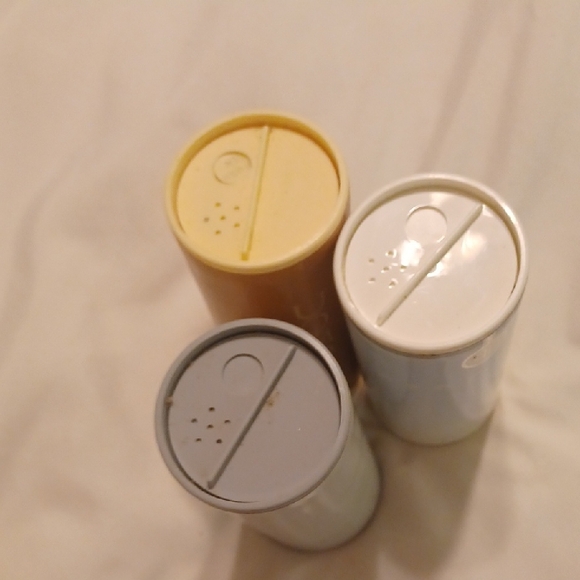 Avon Makeup Setting Collection - Blue, Gold, White - Picture 6 of 7